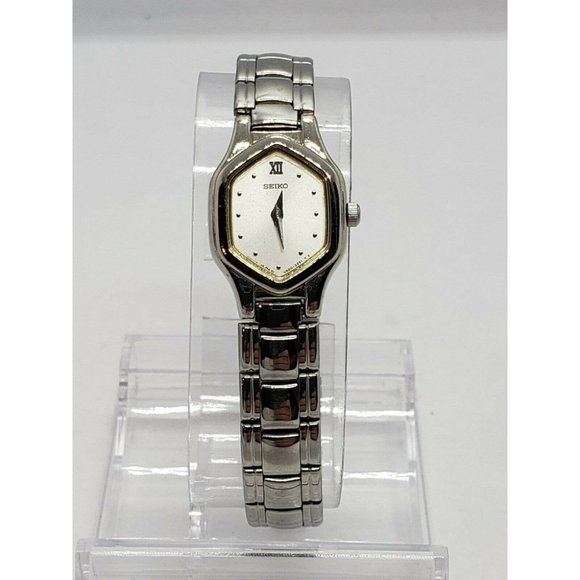 Seiko 17mm Silver Womens Watch V400-5631 main image 8